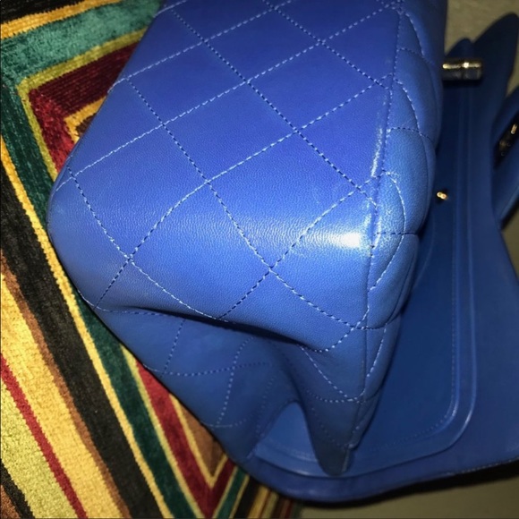 Chanel jumbo flap handbag - Picture 10 of 16